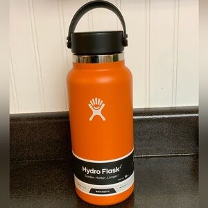 Hydro Flask Wide Mouth in Orange